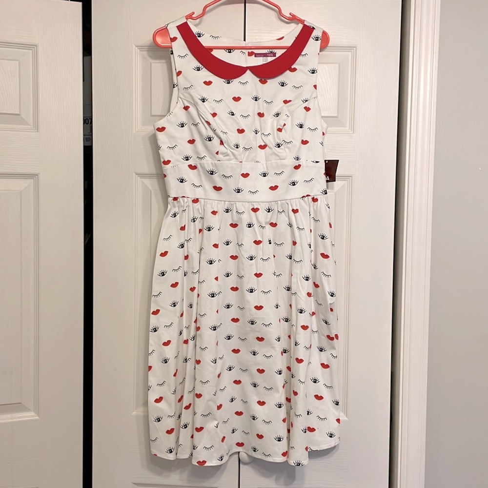 IXIA Peter Pan collar dress with eyes and lips
